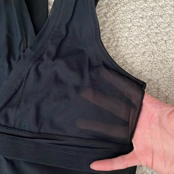 Lululemon v neck tank - Picture 5 of 10